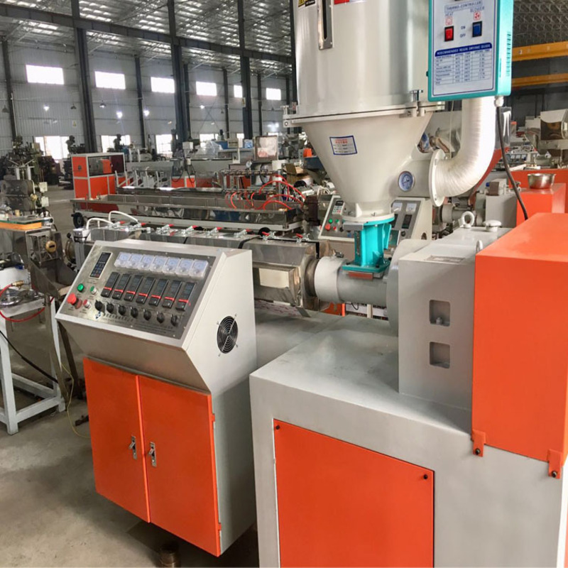 Single screw PLC controlled mo - Extruder recension och pris